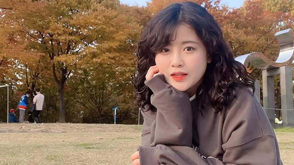 Baek Se-hee, Kejujuran Soal Depresi, dan Semangkuk Tteokbokki Baek Se-hee, Kejujuran Soal Depresi, dan Semangkuk Tteokbokki