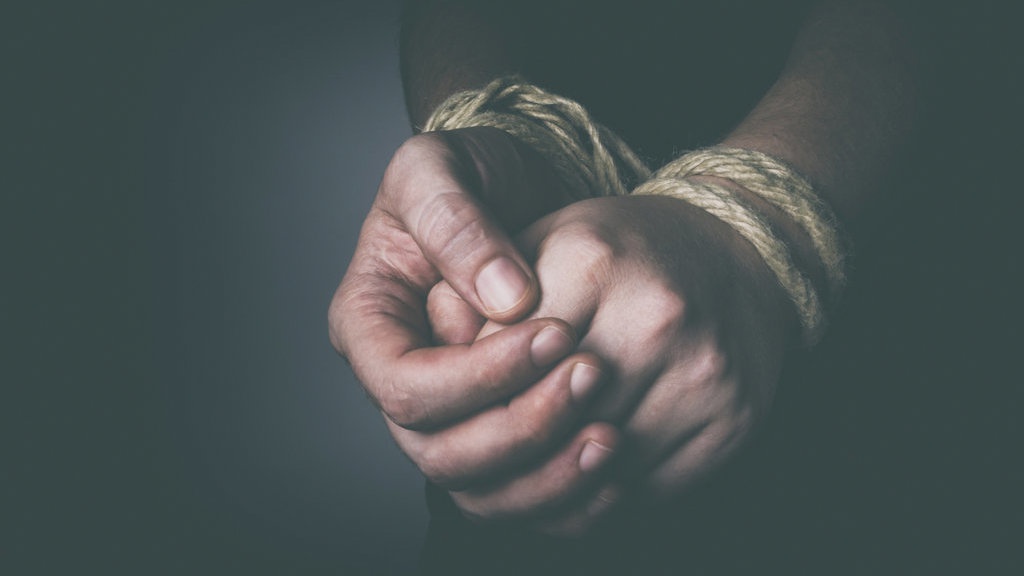 Pria ODGJ Sandera 2 Anak Kandungnya di Pasar Rebo Pria ODGJ Sandera 2 Anak Kandungnya di Pasar Rebo