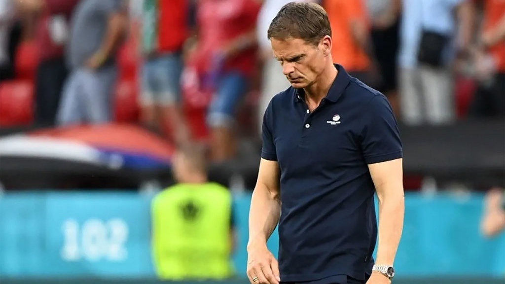 Mengapa Simon Tahamata Bertemu Frank de Boer, Terkait Timnas?