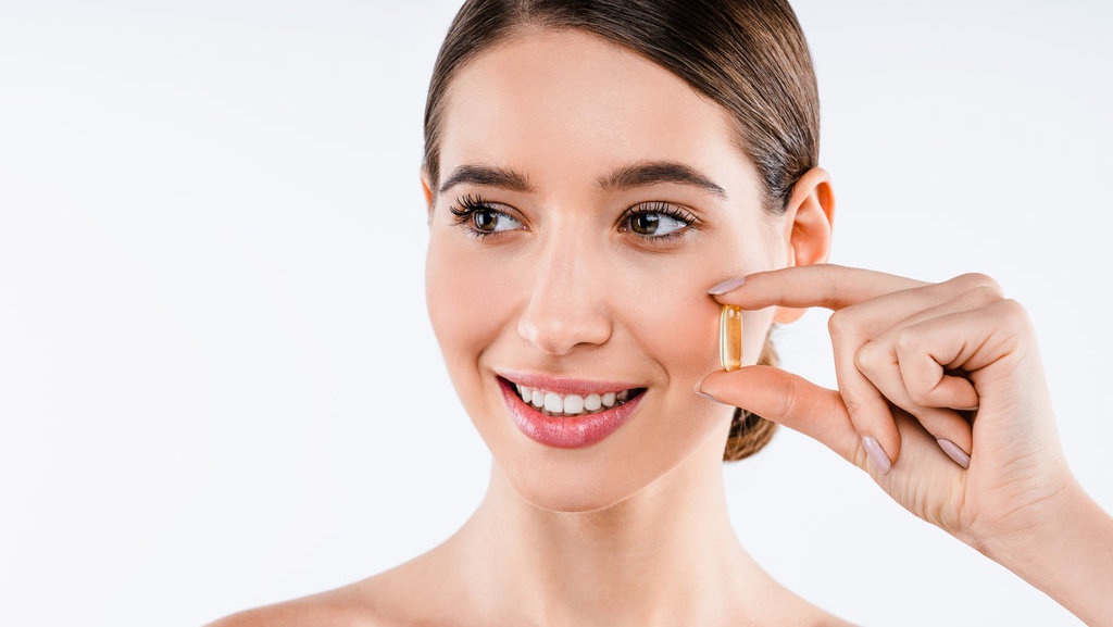 5 Rekomendasi Merk Vitamin Kulit untuk Usia 40 Tahun ke Atas 5 Rekomendasi Merk Vitamin Kulit untuk Usia 40 Tahun ke Atas