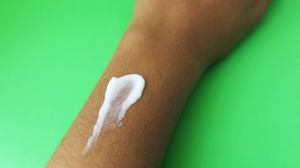 5 Rekomendasi Handbody Penghilang Bekas Luka di Kulit 5 Rekomendasi Handbody Penghilang Bekas Luka di Kulit