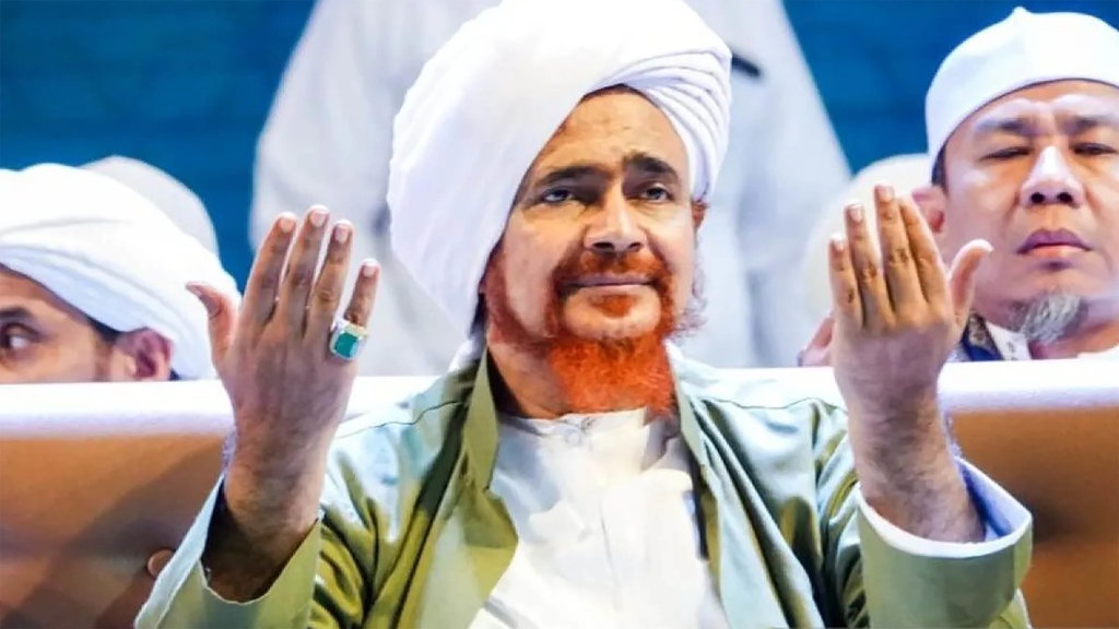 100+ Kata-Kata Habib Umar bin Hafidz tentang Cinta hingga Hidup 100+ Kata-Kata Habib Umar bin Hafidz tentang Cinta hingga Hidup
