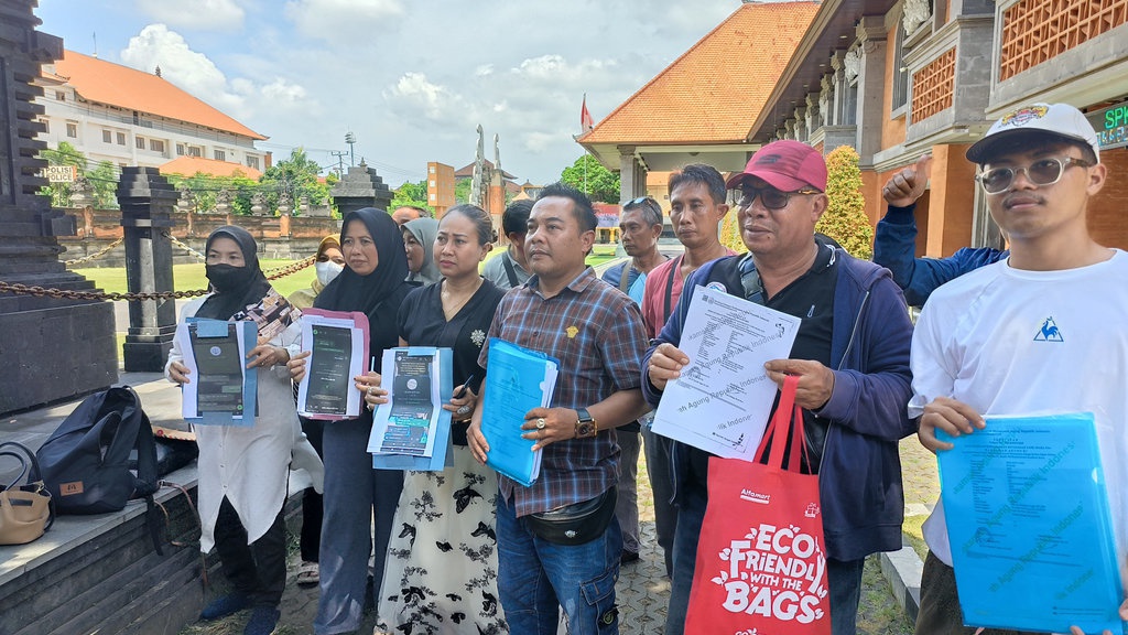 Sindikat Penipu Berkedok Panitera MA Dilaporkan ke Polda Bali Sindikat Penipu Berkedok Panitera MA Dilaporkan ke Polda Bali