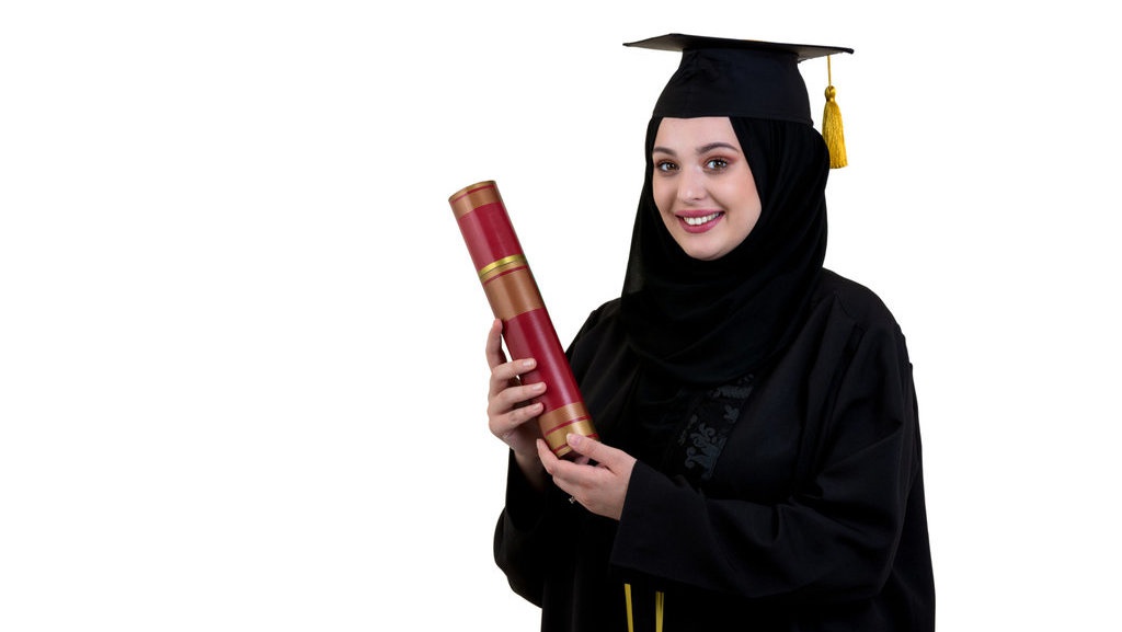 7 Rekomendasi Model Hijab Wisuda Menutup Dada 7 Rekomendasi Model Hijab Wisuda Menutup Dada