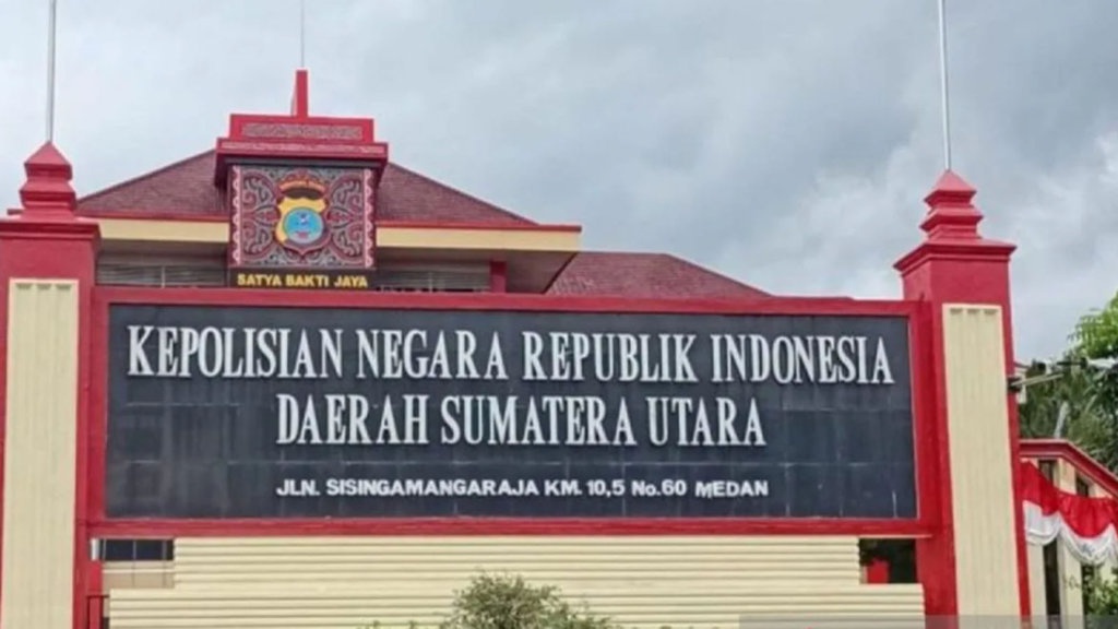 Polisi Terlibat Peredaran 1 Kg Sabu di Binjai Jalani Patsus Polisi Terlibat Peredaran 1 Kg Sabu di Binjai Jalani Patsus