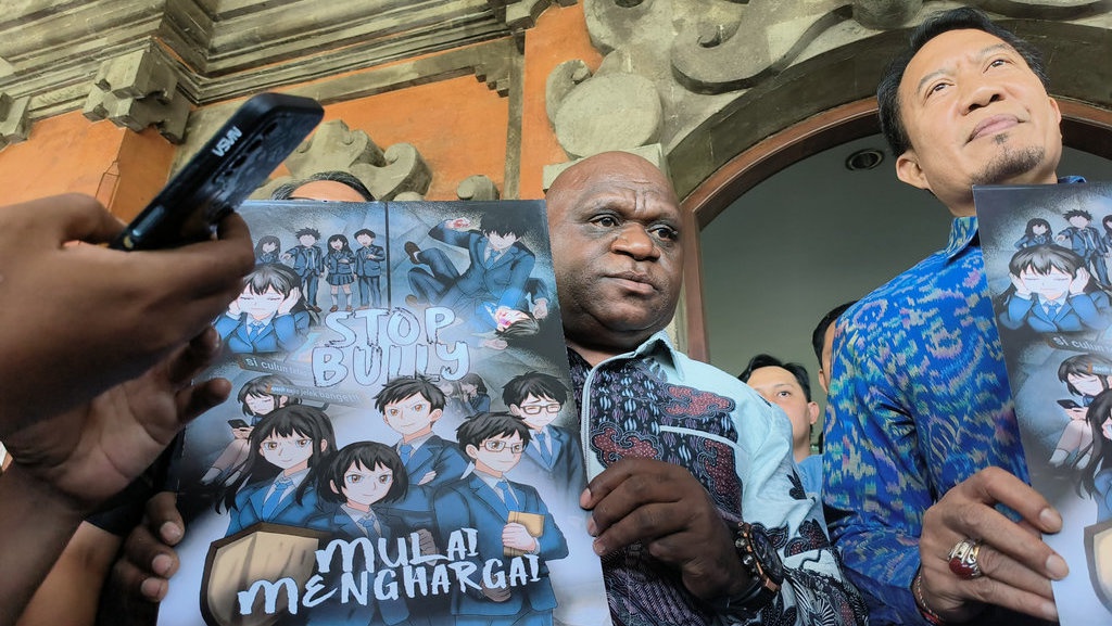 Pigai Desak Unud Menghukum Pelaku Bullying Terhadap Timothy Pigai Desak Unud Menghukum Pelaku Bullying Terhadap Timothy