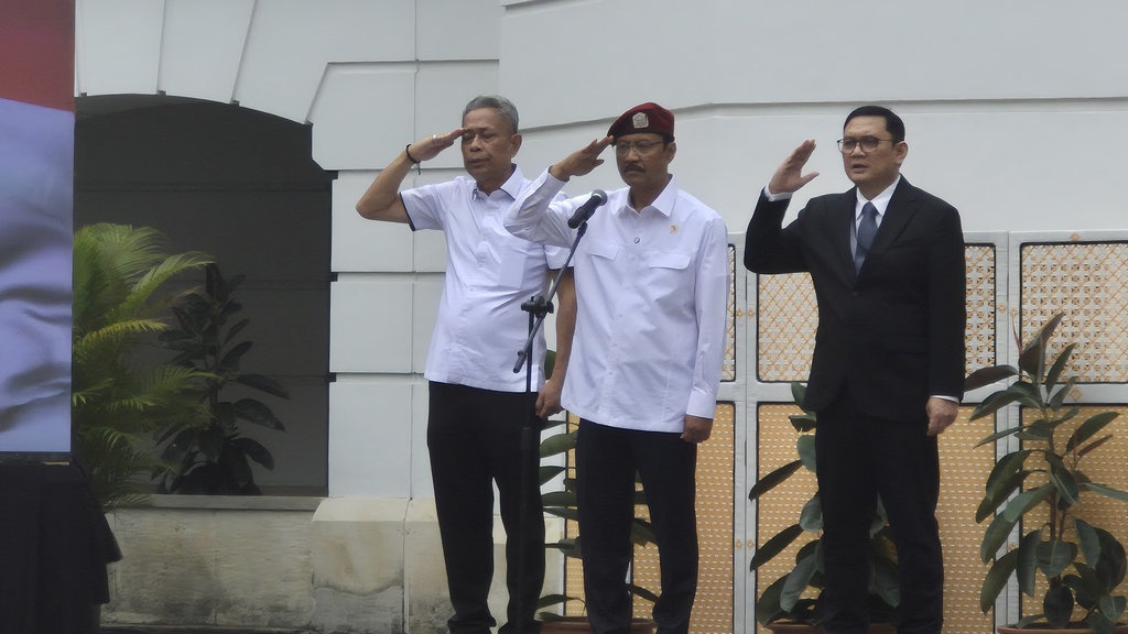 Mensos Umumkan Penganugerahan Gelar Pahlawan Jelang 10 November Mensos Umumkan Penganugerahan Gelar Pahlawan Jelang 10 November