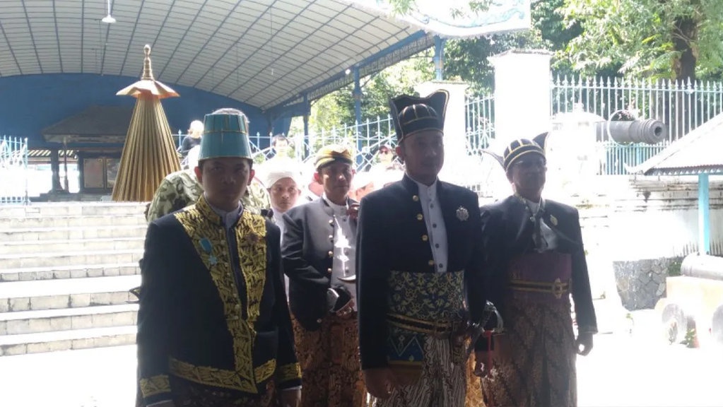 Apakah KGPH Hangabehi Sah Jadi Raja Solo PB XIV? Cek Aturannya Apakah KGPH Hangabehi Sah Jadi Raja Solo PB XIV? Cek Aturannya