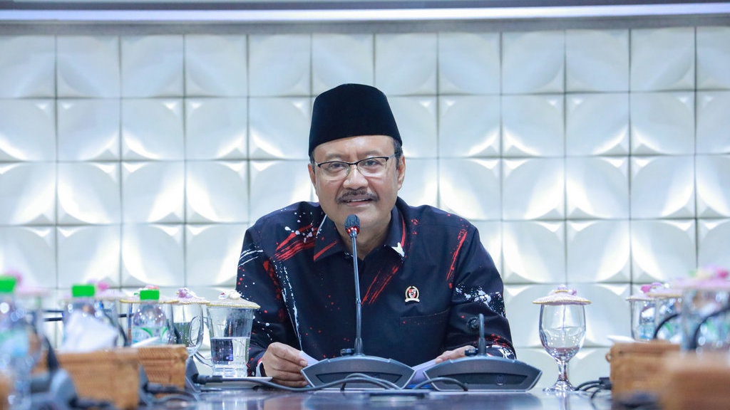 Gus Ipul Tutup Diklat Calon Kepala SR, Sampaikan 4 Pesan Penting Gus Ipul Tutup Diklat Calon Kepala SR, Sampaikan 4 Pesan Penting