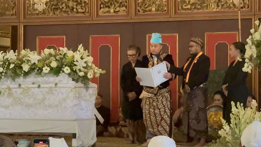 Duduk Perkara Hangabehi vs Hamangkunegoro soal Klaim PB XIV Duduk Perkara Hangabehi vs Hamangkunegoro soal Klaim PB XIV