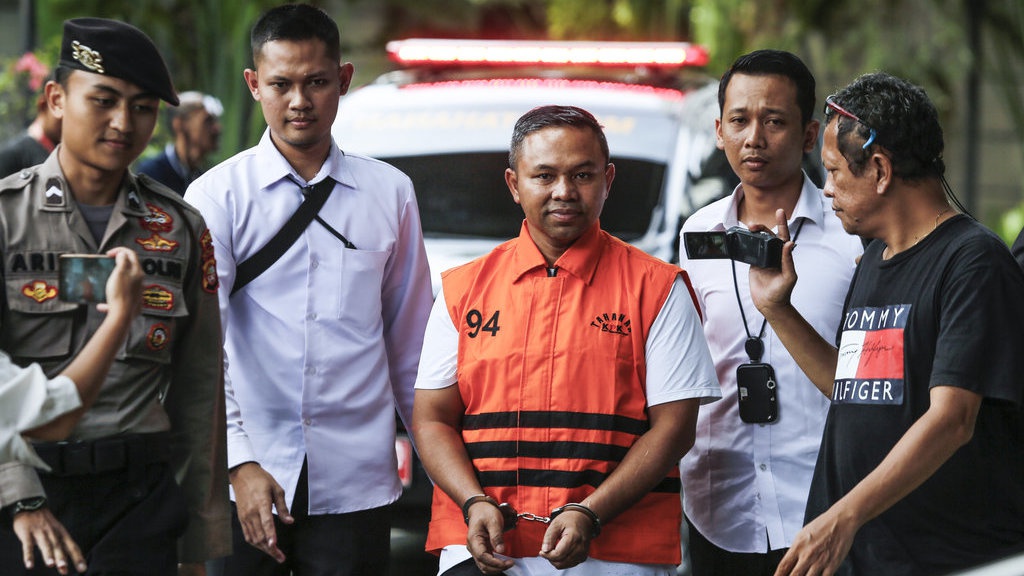 Gubernur Riau Abdul Wahid Juga Dijerat dengan Pasal Gratifikasi Gubernur Riau Abdul Wahid Juga Dijerat dengan Pasal Gratifikasi