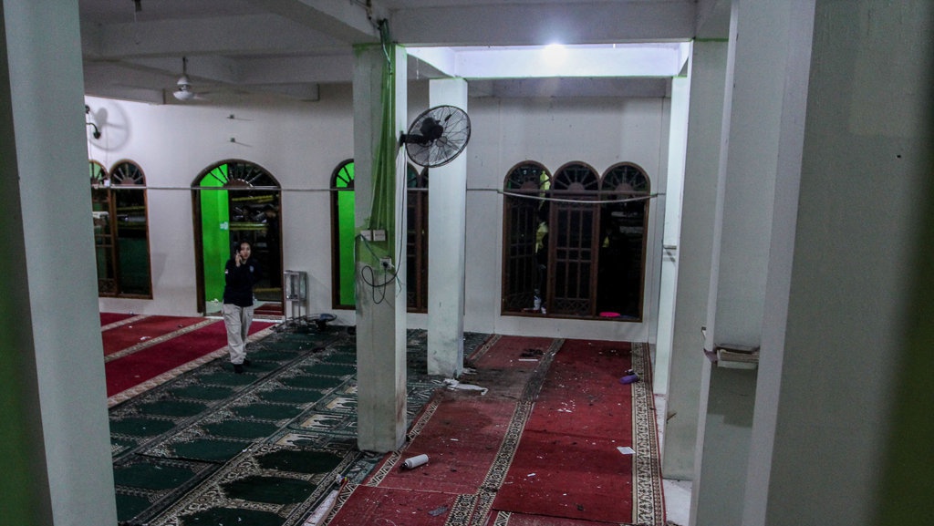 Densus 88 Sebut Terduga Pelaku Rakit Sendiri Peledak di SMAN 72 Densus 88 Sebut Terduga Pelaku Rakit Sendiri Peledak di SMAN 72