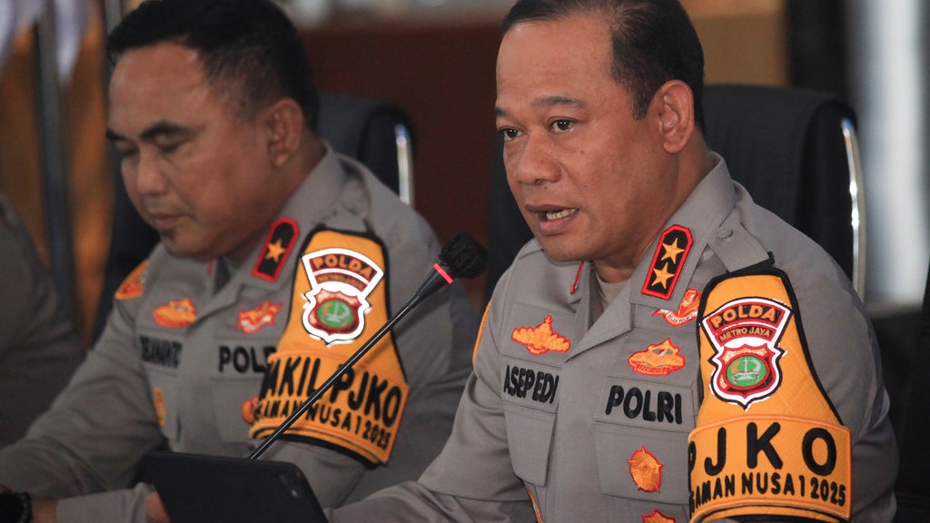 Roy Suryo dkk Dianggap Sebar Tuduhan & Manipulasi Ijazah Jokowi Roy Suryo dkk Dianggap Sebar Tuduhan & Manipulasi Ijazah Jokowi