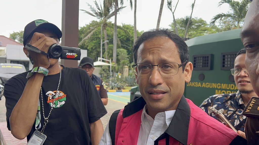 Tersangka Kasus Chromebook Nadiem Makarim Dilimpahkan ke JPU Tersangka Kasus Chromebook Nadiem Makarim Dilimpahkan ke JPU