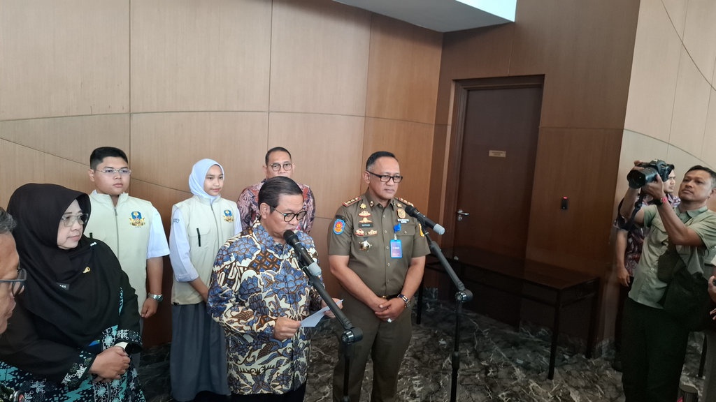 Pramono Bantah Motif Pelaku Peledakan SMAN 72 karena Bullying Pramono Bantah Motif Pelaku Peledakan SMAN 72 karena Bullying