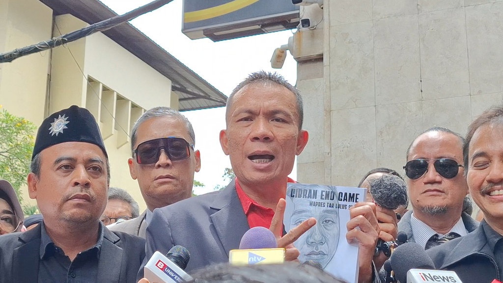 Rismon Ancam Tuntut Polisi Rp126 T soal Kasus Ijazah Jokowi Rismon Ancam Tuntut Polisi Rp126 T soal Kasus Ijazah Jokowi