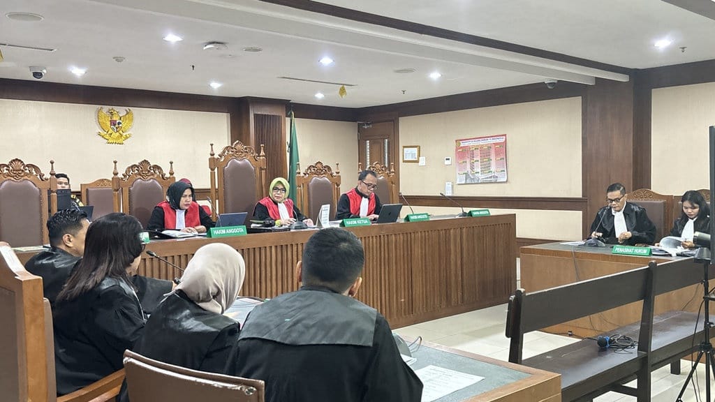 Kuasa Hukum Ammar Zoni Minta Bebas dari Dakwaan Edarkan Narkoba Kuasa Hukum Ammar Zoni Minta Bebas dari Dakwaan Edarkan Narkoba