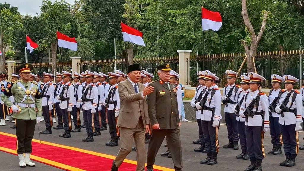 Menhan Sjafrie Terima Kunjungan Kepala Staf Gabungan Yordania Menhan Sjafrie Terima Kunjungan Kepala Staf Gabungan Yordania