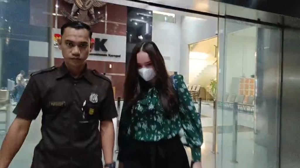 Dalami Aset Heri Gunawan, KPK Periksa Istri Perwira Polisi Dalami Aset Heri Gunawan, KPK Periksa Istri Perwira Polisi