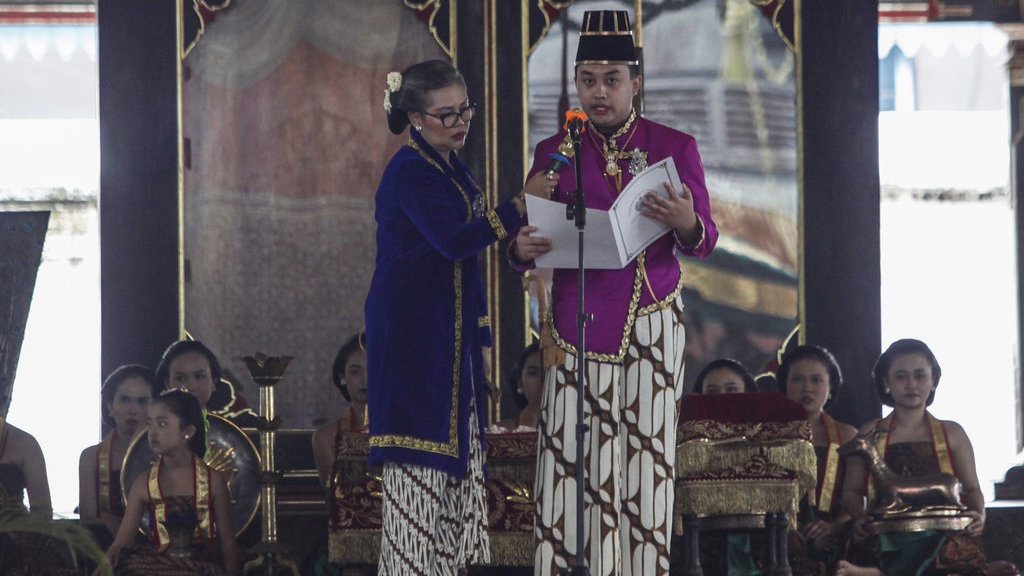 Apakah Purbaya Sah Jadi Raja Solo usai Jumenengan Dalem PB XIV? Apakah Purbaya Sah Jadi Raja Solo usai Jumenengan Dalem PB XIV?