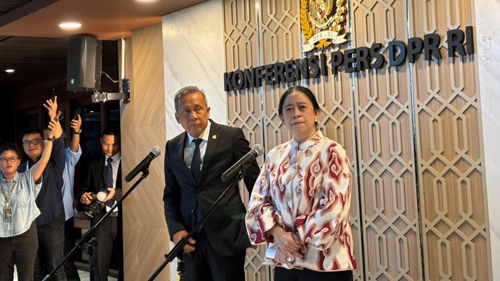 Puan Pastikan Adies Kadir dan Uya Kuya Sudah Aktif Lagi di DPR Puan Pastikan Adies Kadir dan Uya Kuya Sudah Aktif Lagi di DPR