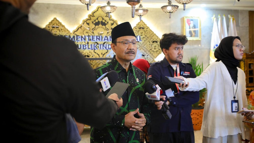 Gus Ipul Pastikan Penanganan Longsor di Jateng Berjalan Terpadu