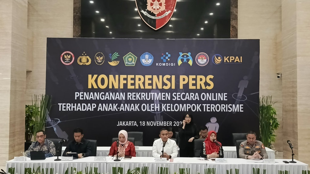 Densus 88 Ungkap Perekrutan 110 Anak oleh Kelompok Terorisme Densus 88 Ungkap Perekrutan 110 Anak oleh Kelompok Terorisme