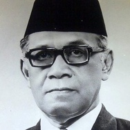 Hamengkubuwana IX Melawan Soeharto dengan Diam