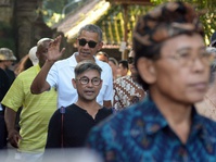 Obama dan Keluarga Kunjungi Candi Borobudur 