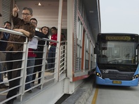 TransJakarta Gandeng BNI Syariah untuk Revitalisasi Bus