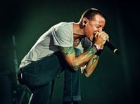 Linkin Park Batalkan Tur Pasca-Kematian Chester Bennington