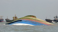 8 Korban Kapal TKI yang Tenggelam Telah Ditemukan