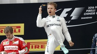 Pirelli Sebut Serpihan Jadi Penyebab Ledakan Ban Vettel