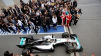 Mercedes: Hamilton Dan Rosbersg Bebas Untuk Bersaing