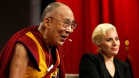 Cina Sesalkan Mongolia karena Terima Dalai Lama