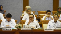 Hari Ini Seluruh Gubernur di Indonesia akan Umumkan Besaran UMP