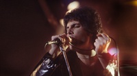 Freddie Mercury di Angkasa Luar