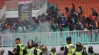 Bentrok Suporter Bola DKI Jakarta-Jabar