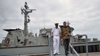 Kapal Perang Australia Tiba Di Makassar