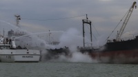 Kapal Tanker Terbakar