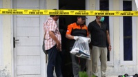 Densus Geledah Rumah Dian Yulia Terduga Teroris Asal Cirebon