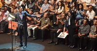 Dalam Debat Agus Yudhoyono Janjikan Pemerataan Pembangunan 