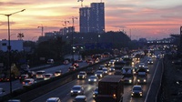 Mayoritas Truk di Tol Jakarta-Cikampek Kelebihan Muatan