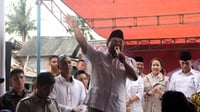Prabowo Turun Gunung Kampanyekan Anies-Sandi di Cakung
