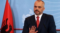 Perdana Menteri Albania Dituntut Mundur
