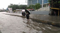 Jakarta Banjir, Rute Trans Jakarta Alami Gangguan