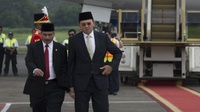 Ahok Dampingi Presiden Jokowi Sambut Kedatangan Raja Salman