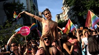 Perempuan Turki Gelar Aksi Protes Kebebasan Berpakaian