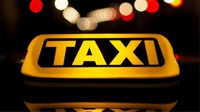 Puluhan Pengemudi Taksi Online Demo Ganjil-Genap di Balai Kota