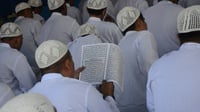 Cara Membaca Idgham Mimi dan Contohnya dalam Al Quran